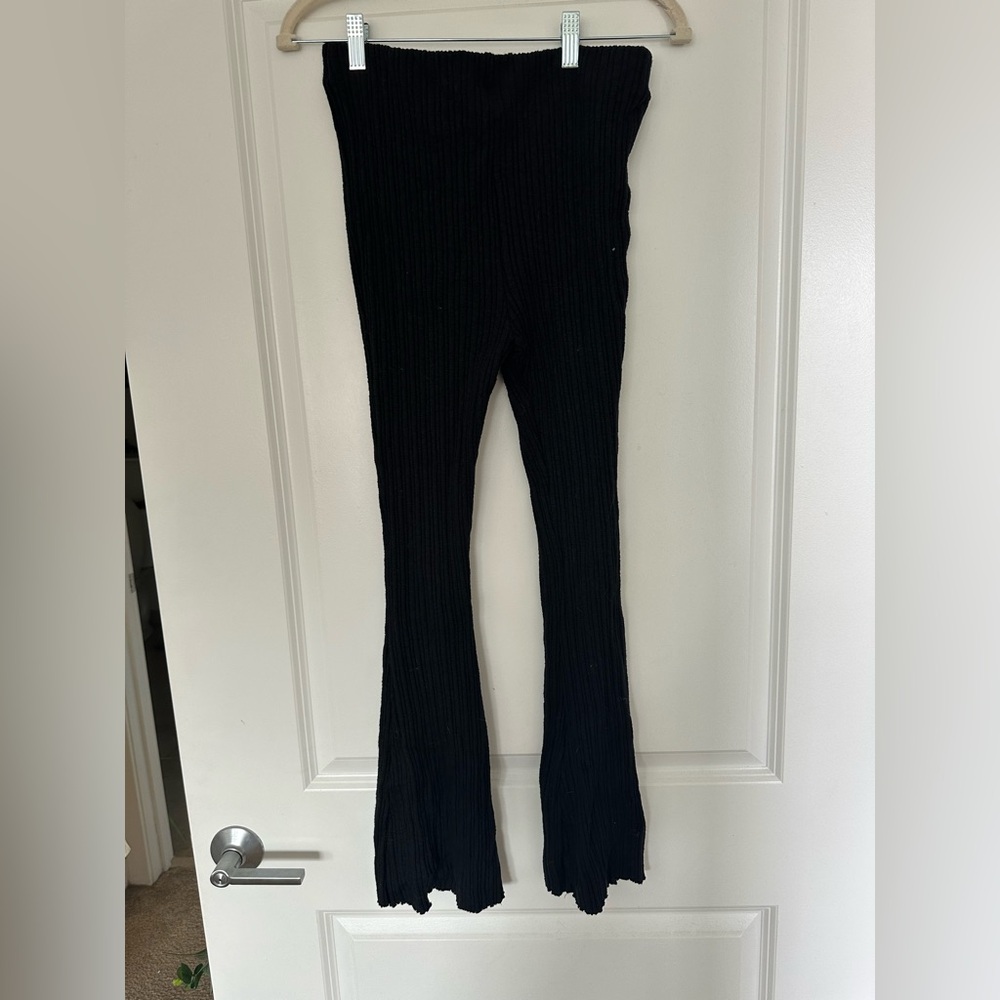 Size L Urban Outfitters stretchy flair woven yoga pants